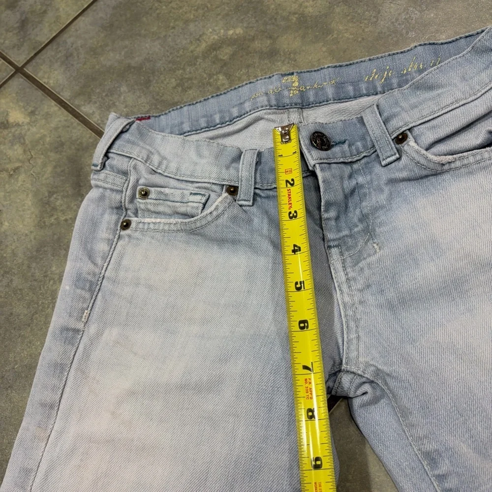 7 For All Mankind Sz 25 Dojo Bermuda Jeans Denim Shorts Light Wash Y2K Preppy - Picture 11 of 11